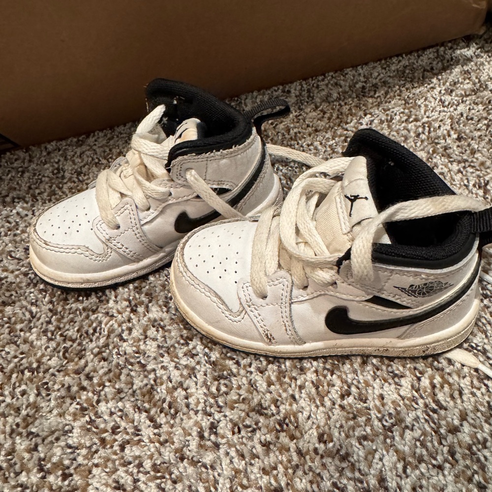 Nike Kids White and Black Mini High-Top Sneakers